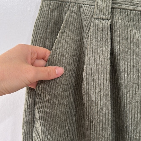 Madewell corduroy high-rise tapered grandmacore trouser pants - Picture 5 of 8